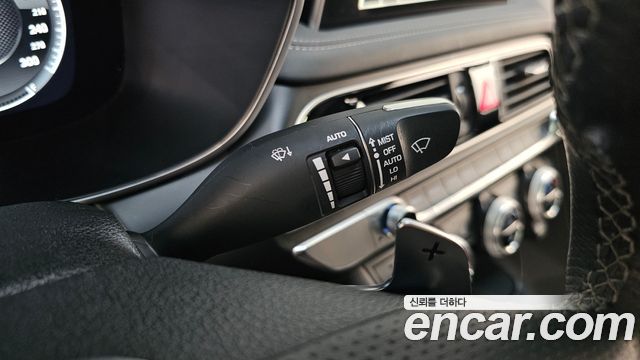 Genesis G70 3.3T Sport Prestige 2019 — фото 31