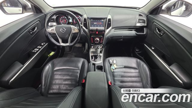 KG Mobility (SsangYong) Tivoli LX 2WD HI-DLX 2015 — фото 7