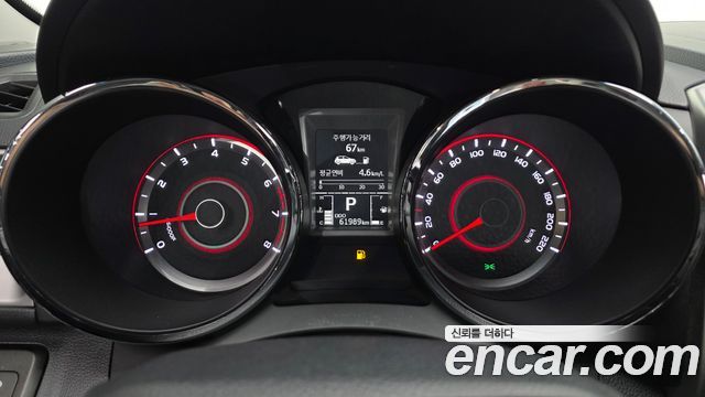 KG Mobility (SsangYong) Tivoli LX 2WD HI-DLX 2015 — фото 8