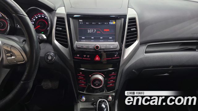 KG Mobility (SsangYong) Tivoli LX 2WD HI-DLX 2015 — фото 15