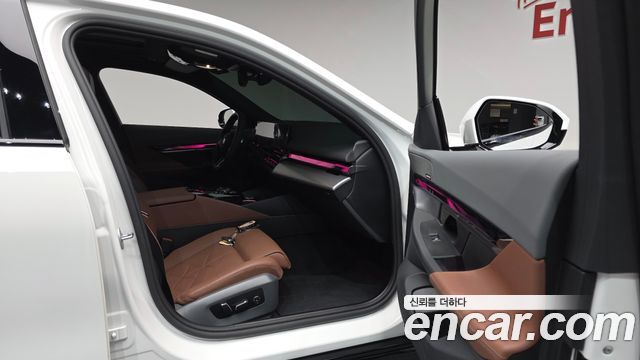 BMW 5 Series (G60) 530i xDrive M Sport 2025 — фото 26