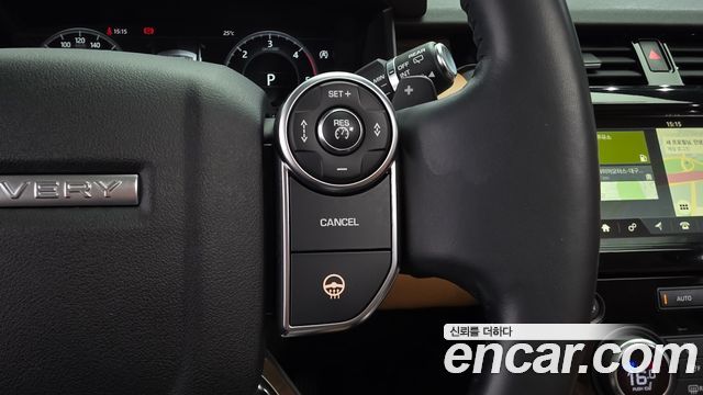Land Rover Discovery 5 3.0 TD6 HSE Luxury 2018 — фото 31