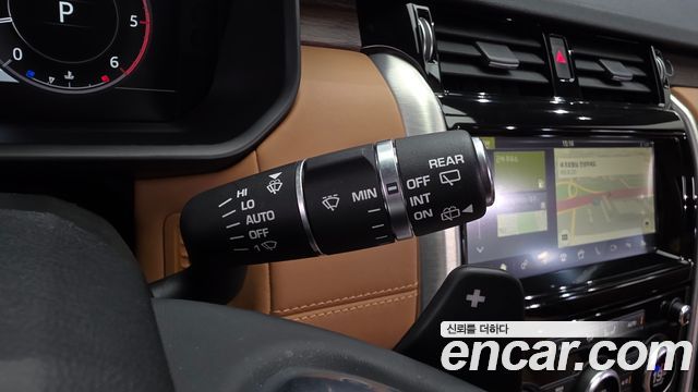 Land Rover Discovery 5 3.0 TD6 HSE Luxury 2018 — фото 39