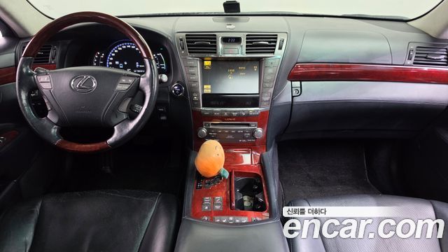 Lexus LS600hL 5-Seats Ottoman XF40 2011 — фото 7