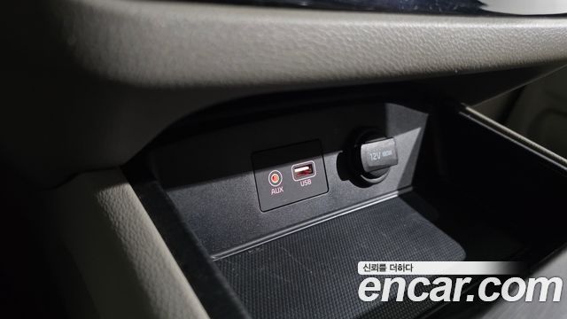 Kia Carnival 9-Seater Luxury 2019 — фото 13