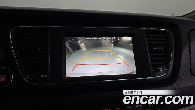 Kia Carnival 9-Seater Luxury 2019 — фото 16