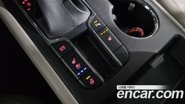Kia Carnival 9-Seater Luxury 2019 — фото 20