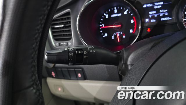 Kia Carnival 9-Seater Luxury 2019 — фото 27