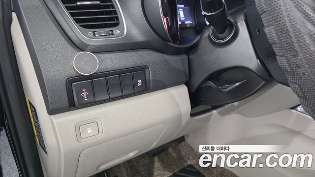 Kia Carnival 9-Seater Luxury 2019 — фото 29