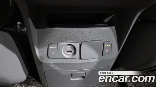 Kia Carnival 9-Seater Luxury 2019 — фото 32