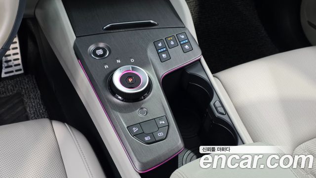 Kia Sportage Hybrid (V) HEV 1.6 2WD Signature X Line 2025 — фото 9