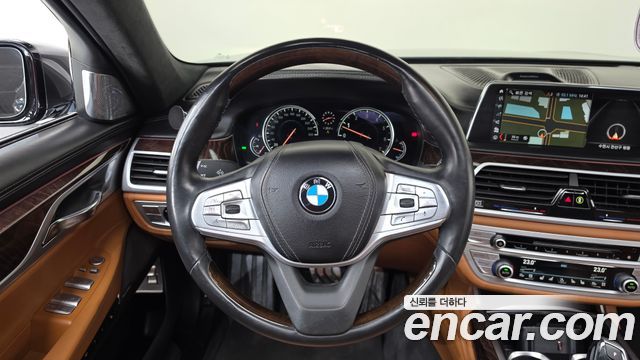 BMW 7 Series (G11) 750Li xDrive 2018 — фото 13
