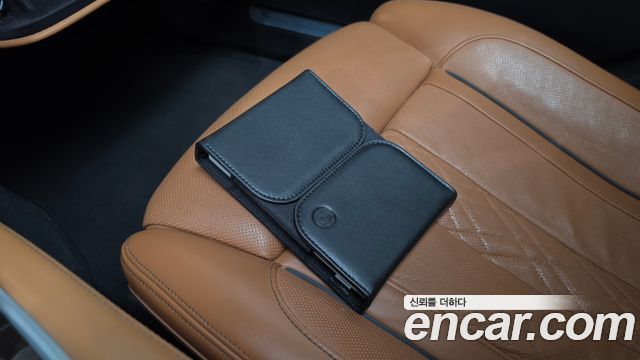 BMW 7 Series (G11) 750Li xDrive 2018 — фото 16