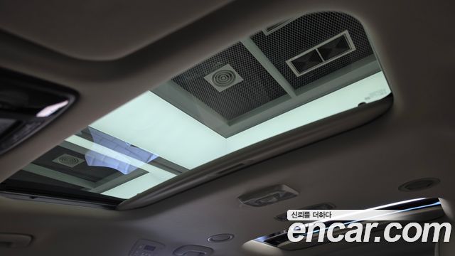 Kia Carnival (IV) HEV 9seater Signature 2025 — фото 18