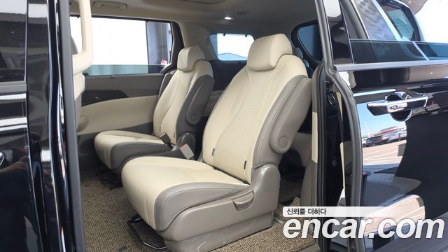 Kia Carnival (IV) HEV 9seater Signature 2025 — фото 26