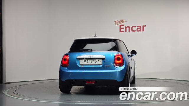 MINI Cooper Standard Third Generation 2015 — фото 4