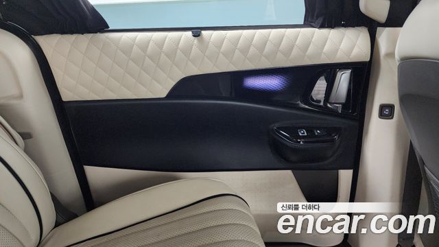 Kia Carnival (IV) Diesel 9-Seater Hi-Limousine(Special Vehicle) 2023 — фото 25