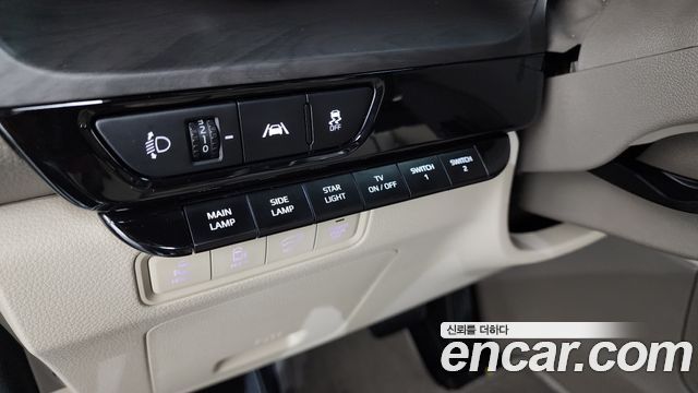 Kia Carnival (IV) Diesel 9-Seater Hi-Limousine(Special Vehicle) 2023 — фото 28