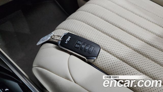 Kia Carnival (IV) Diesel 9-Seater Hi-Limousine(Special Vehicle) 2023 — фото 33