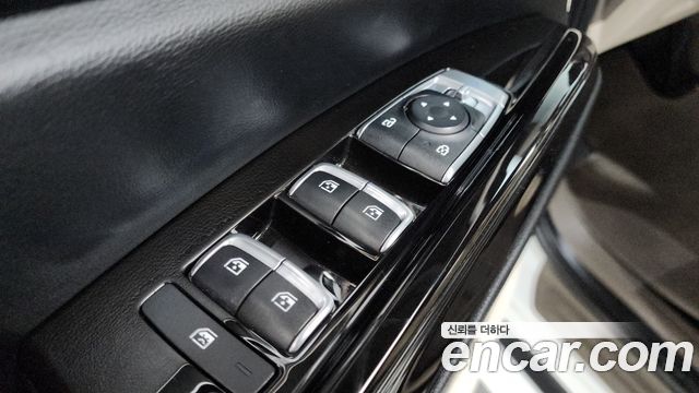 Kia Carnival (IV) Diesel 9-Seater Hi-Limousine(Special Vehicle) 2023 — фото 36