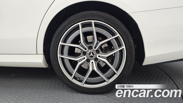 Mercedes-Benz E-Class (W213) E220d 4MATIC AMG Line 2021 — фото 21