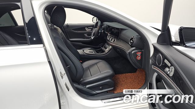 Mercedes-Benz E-Class (W213) E220d 4MATIC AMG Line 2021 — фото 26