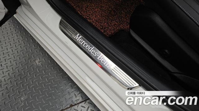 Mercedes-Benz E-Class (W213) E220d 4MATIC AMG Line 2021 — фото 35