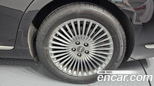 Genesis G90 3.8 AWD Luxury 2019 — фото 21