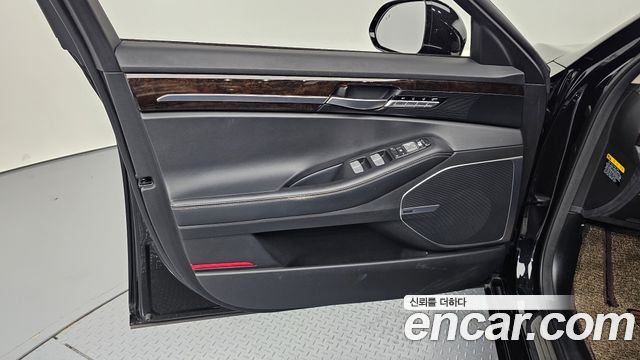 Genesis G90 3.8 AWD Luxury 2019 — фото 24