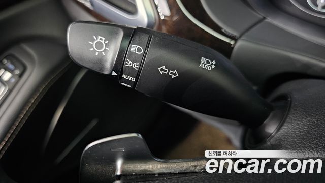 Genesis G90 3.8 AWD Luxury 2019 — фото 30