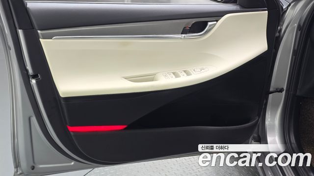 Hyundai Grandeur Hybrid (IG) Le Blanc 2022 — фото 24