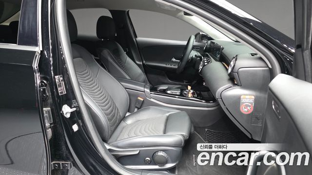 Mercedes-Benz A-Class (W177) A220 Sedan 2020 — фото 11