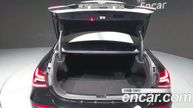 Mercedes-Benz A-Class (W177) A220 Sedan 2020 — фото 20