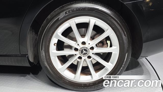 Mercedes-Benz A-Class (W177) A220 Sedan 2020 — фото 21