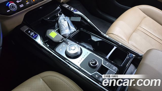 Kia Sorento (IV) HEV 1.6 2WD Prestige 2024 — фото 9