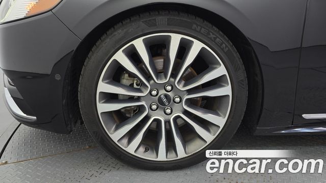 Lincoln Continental (X) 3.0 AWD 2019 — фото 5