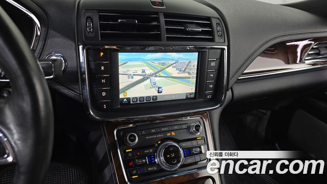 Lincoln Continental (X) 3.0 AWD 2019 — фото 16