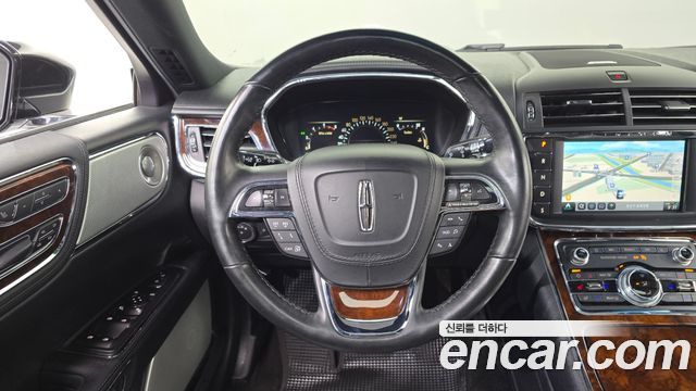 Lincoln Continental (X) 3.0 AWD 2019 — фото 17