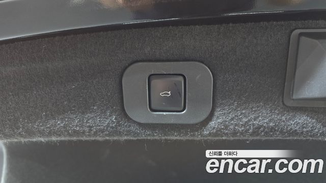 Lincoln Continental (X) 3.0 AWD 2019 — фото 22