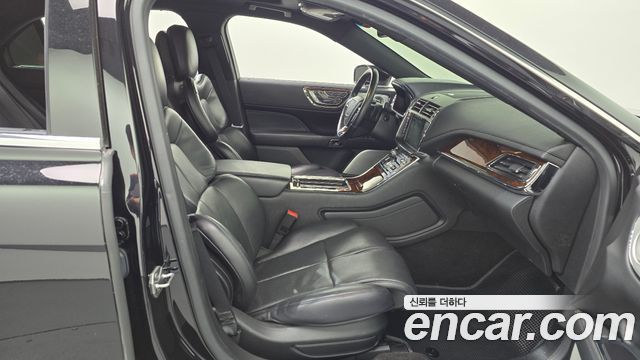Lincoln Continental (X) 3.0 AWD 2019 — фото 32