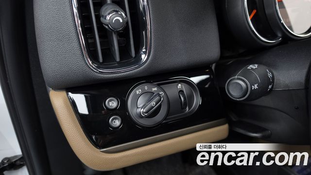 MINI Cooper Countryman HIGH 2nd 2018 — фото 14