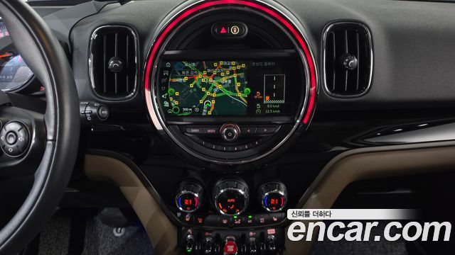 MINI Cooper Countryman HIGH 2nd 2018 — фото 15