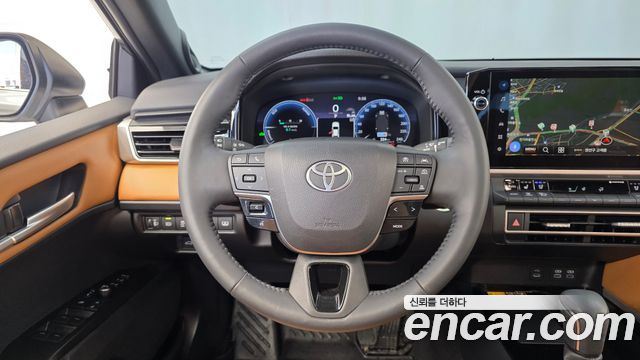 Toyota Camry (XV80) 2.5 XLE Premium Hybrid 2025 — фото 12