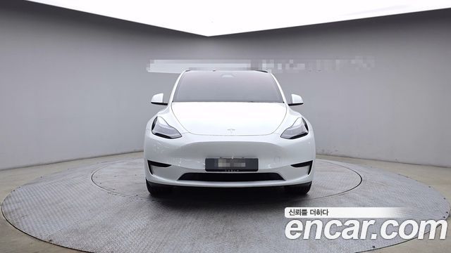 Tesla Model Y RWD 2024 — фото 3