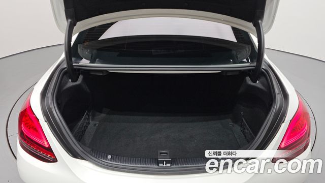 Mercedes-Benz C-Class (W205) C220 d Avantgarde 2019 — фото 20