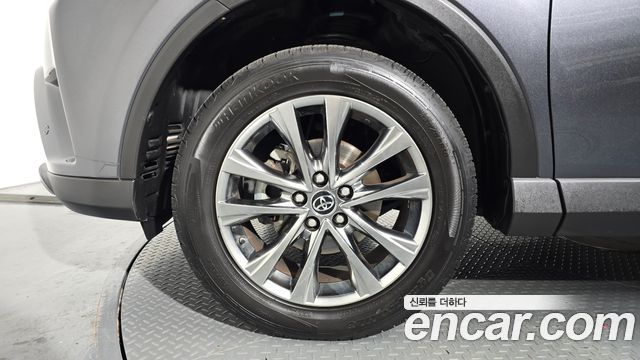 Toyota RAV4 2.5 2WD 4th 2017 — фото 5