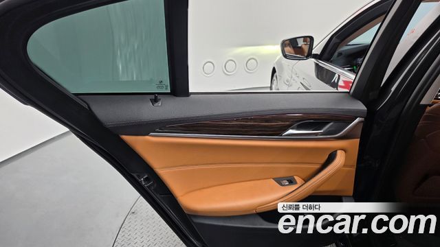 BMW 5 Series (G30) 520i Luxury 2021 — фото 30