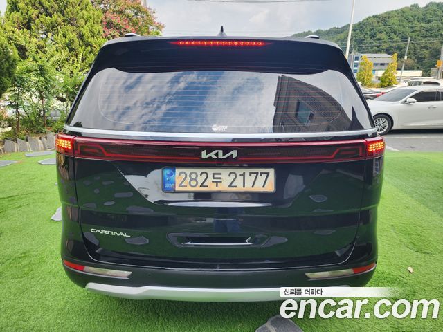 Kia Carnival (IV) Gasoline 9-Seater Prestige 2023 — фото 3