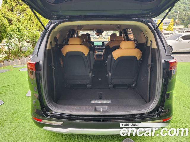 Kia Carnival (IV) Gasoline 9-Seater Prestige 2023 — фото 4
