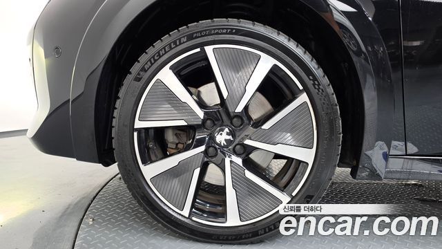 Peugeot e-208 (II) GT Line 2021 — фото 5
